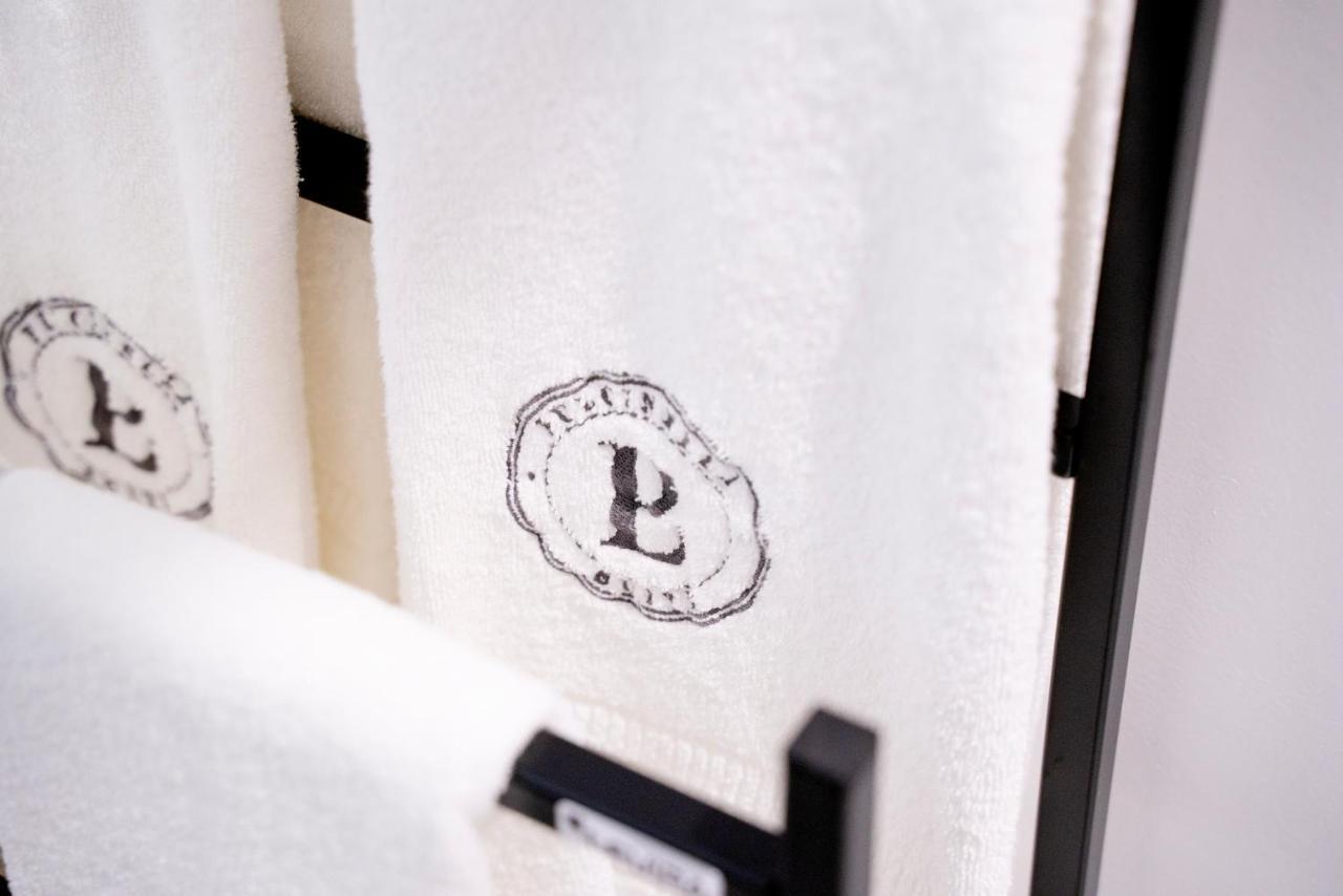 Pulcinella Suite Naples Exterior photo